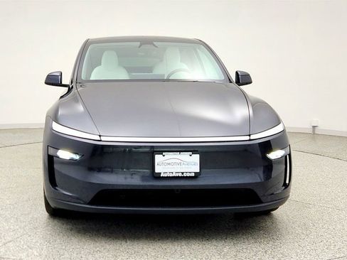 Used 2026 Tesla Model Y 2WD image 2