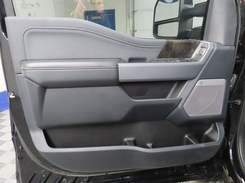 Used 2024 Ford F350 Lariat w/ Black Appearance Package image 75