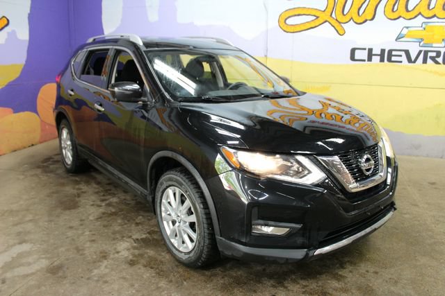 Used 2017 Nissan Rogue SV AWD/4WD image 4