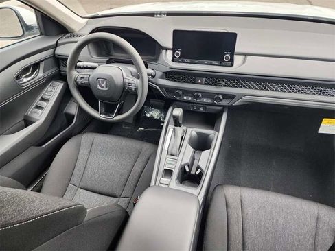 Used 2023 Honda Accord LX image 16