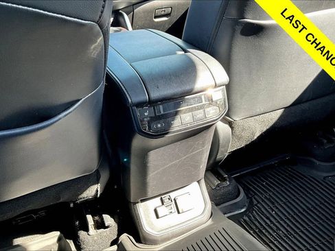 Used 2021 Toyota Highlander Platinum AWD/4WD image 33