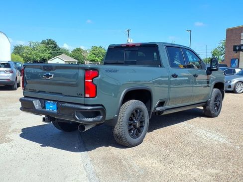 New 2026 Chevrolet Silverado 2500 LTZ w/ Trail Boss Package AWD/4WD image 4