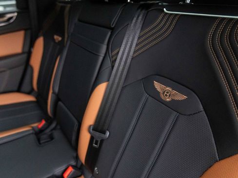 Certified 2024 Bentley Bentayga AWD/4WD image 44