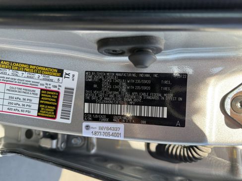 Used 2022 Toyota Highlander XSE image 25