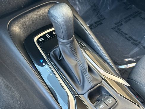 Used 2022 Toyota Corolla LE FWD image 17