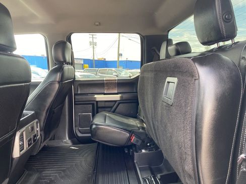 Used 2018 Ford F250 Lariat w/ Lariat Value Package AWD/4WD image 19