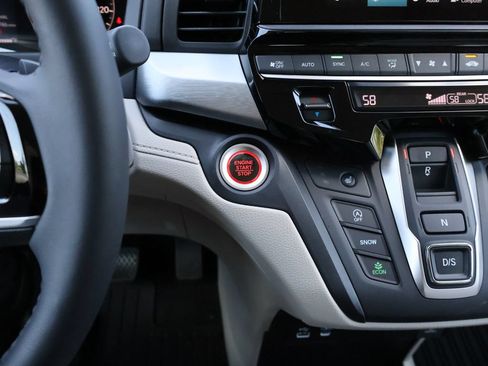 Certified 2026 Honda Odyssey EX-L image 27