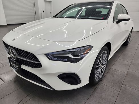 Used 2025 Mercedes-Benz CLA 250 4MATIC image 7