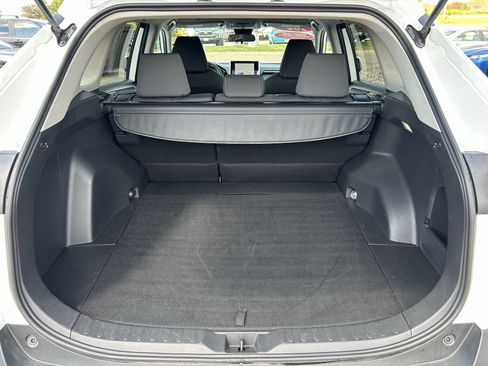 Certified 2025 Toyota RAV4 XLE FWD image 20