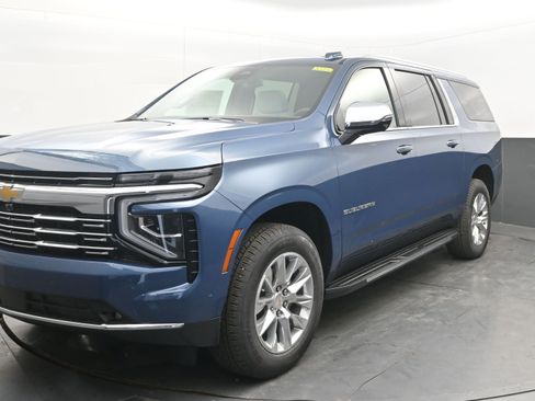 New 2026 Chevrolet Suburban Premier w/ Sun And Tow Package image 4