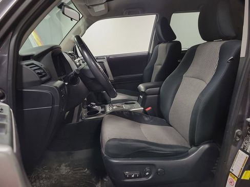 Used 2019 Toyota 4Runner SR5 AWD/4WD image 13