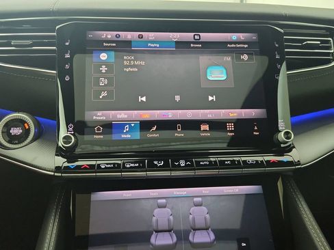 New 2026 Jeep Grand Wagoneer Summit AWD/4WD image 23