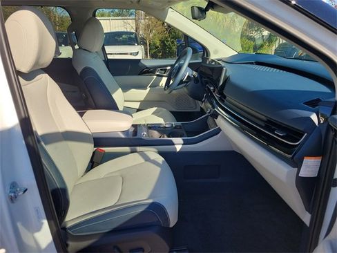 New 2026 Kia Carnival SX Prestige image 7