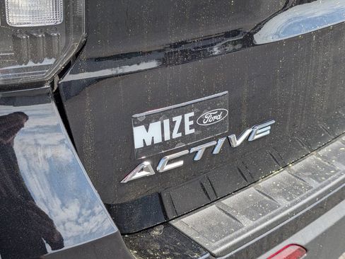 New 2026 Ford Explorer Active RWD image 17