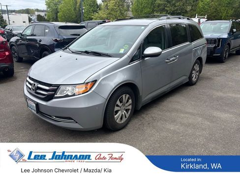 Used 2016 Honda Odyssey SE image 1