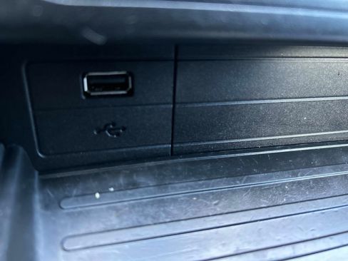 Used 2017 Ford Mustang Coupe image 30