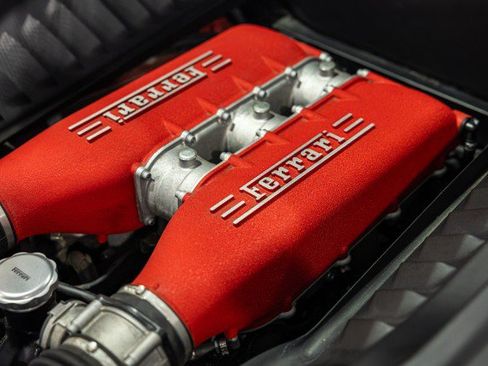 Used 2010 Ferrari 458 Italia Coupe RWD image 32