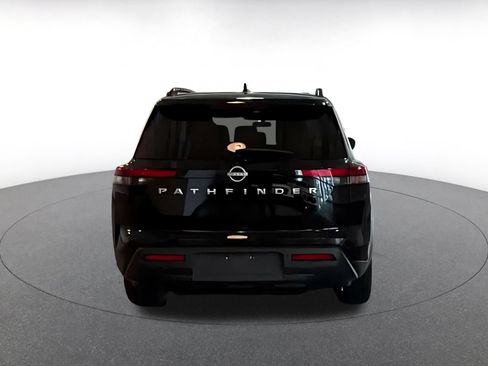 Used 2025 Nissan Pathfinder SV FWD image 12