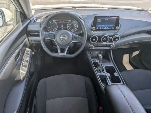 Used 2025 Nissan Sentra SV FWD image 14