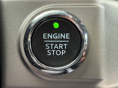 Used 2021 Ford F150 XLT w/ Equipment Group 302A High RWD image 22