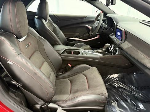 Used 2022 Chevrolet Camaro ZL1 image 19