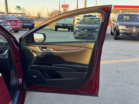 Used 2016 Cadillac XTS Luxury image 22