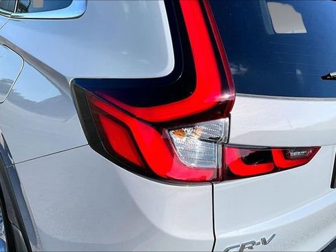 Used 2025 Honda CR-V EX image 21