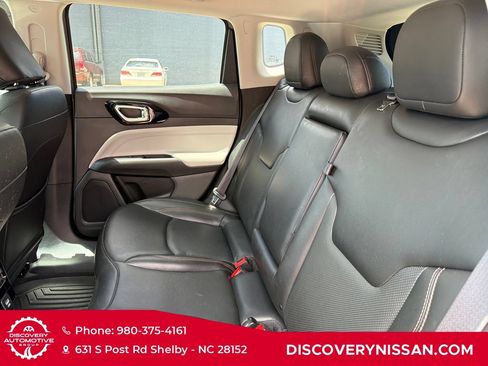 Used 2022 Jeep Compass Limited AWD/4WD image 33