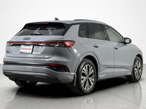 Used 2025 Audi Q4 e-tron Premium w/ Convenience Package RWD image 5