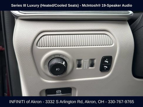 Used 2023 Jeep Wagoneer Series III w/ Preferred Equipment Group AWD/4WD image 50