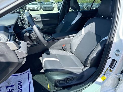 Certified 2025 Toyota Camry SE w/ Convenience Package image 13