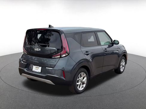 Used 2025 Kia Soul LX w/ LX Technology Package FWD image 15