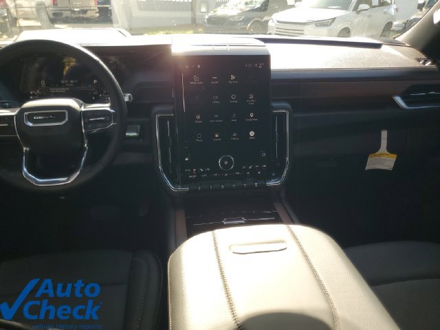 Used 2025 GMC Yukon XL Denali w/ Sun & Power Step Package RWD image 15