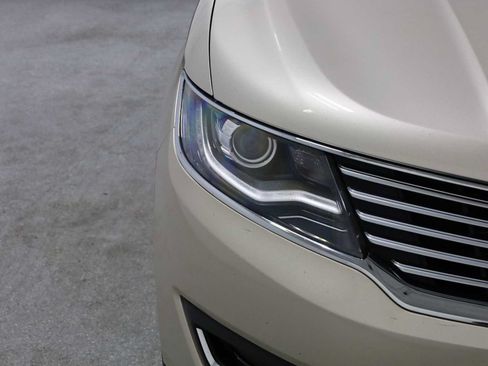 Used 2017 Lincoln MKX Reserve w/ Lincoln MKX Climate Package AWD/4WD image 15