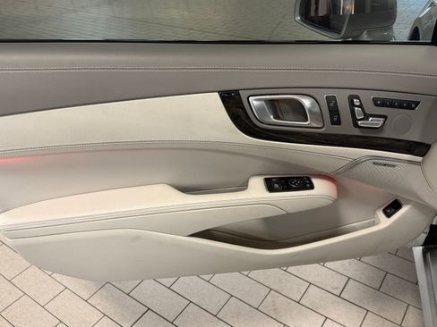 Used 2016 Mercedes-Benz SL 400 w/ Premium I Package image 23