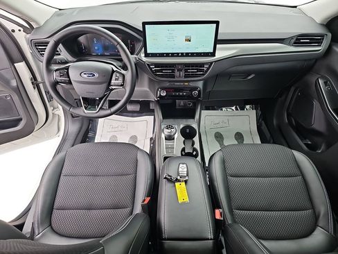 Used 2025 Ford Escape SE image 12