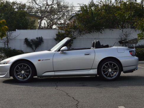 Used 2005 Honda S2000 Convertible 2D image 24