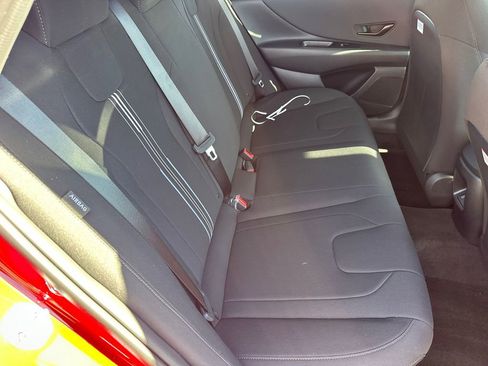 New 2025 Hyundai Elantra Sport image 15