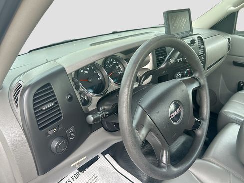 Used 2011 GMC Sierra 3500 W/T RWD image 9
