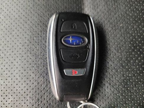 Used 2018 Subaru Outback 2.5i Limited AWD/4WD image 32