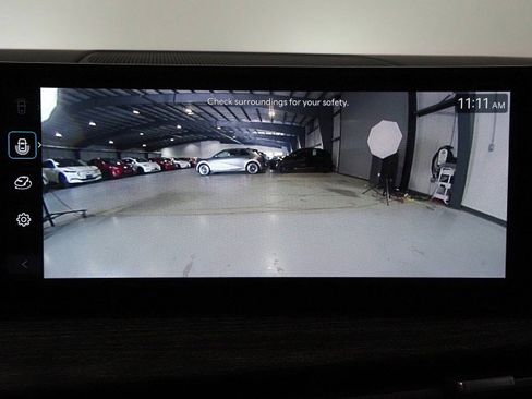 Used 2025 Hyundai Santa Fe Limited image 32