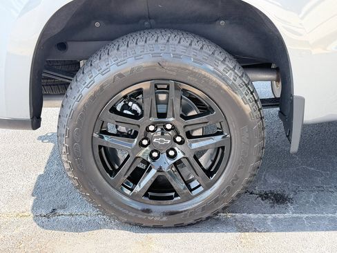Used 2026 Chevrolet Silverado 1500 RST AWD/4WD image 34
