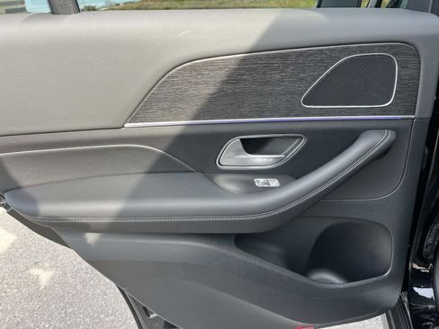 Certified 2025 Mercedes-Benz GLE 350 4MATIC image 15