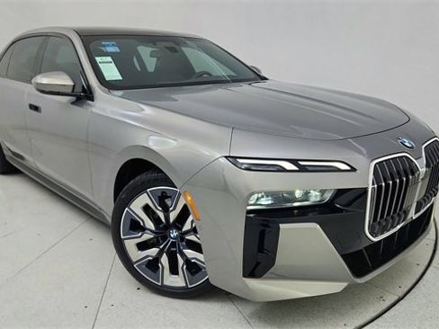 Used 2024 BMW 740i image 86