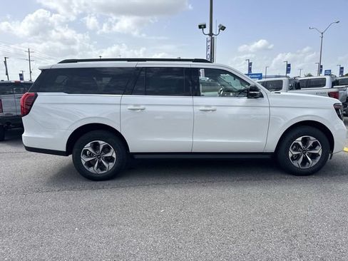 New 2027 Ford Expedition Max Active RWD image 4