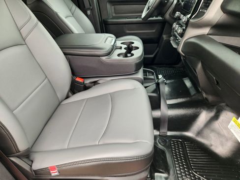 New 2026 RAM 3500 Tradesman AWD/4WD image 13