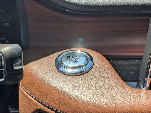 Used 2023 Lincoln Aviator Reserve w/ Equipment Group 201A RWD image 19
