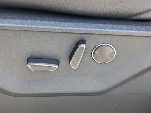 New 2025 Ford F150 Lariat w/ Equipment Group 502A High image 16