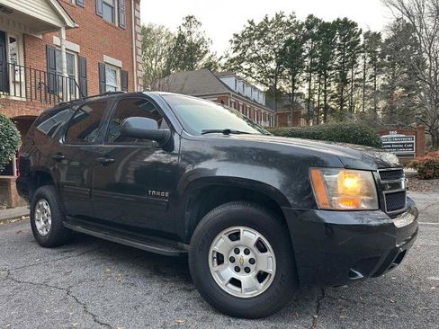 Used 2011 Chevrolet Tahoe LS w/ Convenience Package image 5