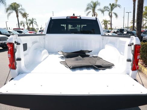 Used 2025 RAM 1500 Big Horn AWD/4WD image 34